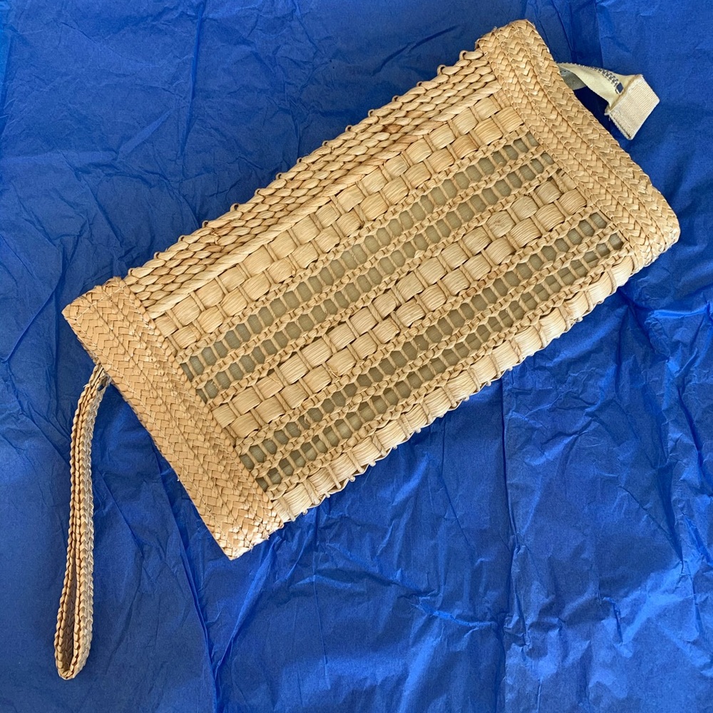 Vintage straw clutch